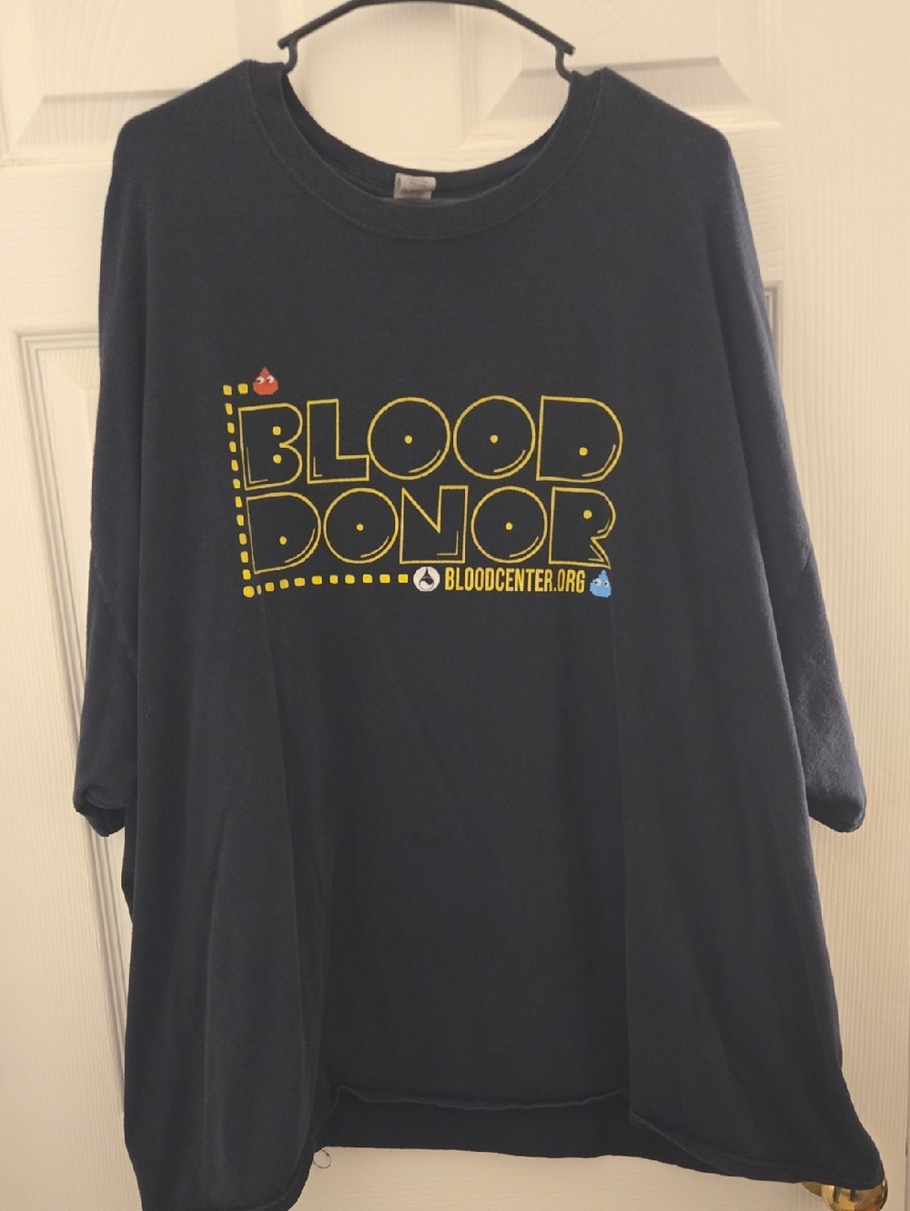 Gildan Black Heavy Cotton T-Shirt with Tag